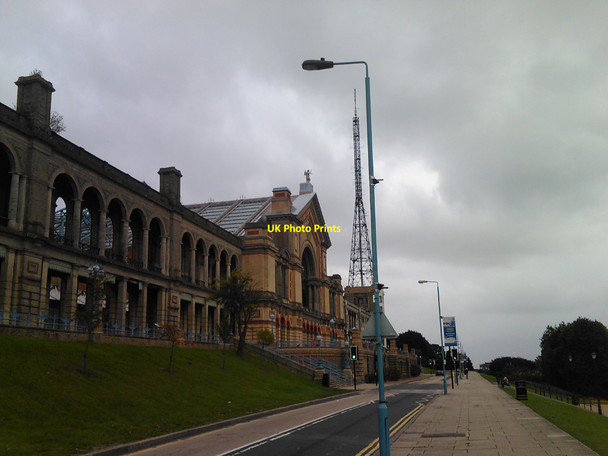 Photo 6"x4" View of the Alexandra Palace TV Transmitter from South Terrace Wood Green\/TQ3090 c2010