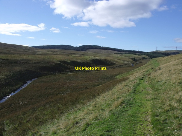 Photo 6"x4" The Earl's Burn valley Craigengelt Hill c2010