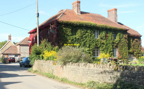 Photo 6"x4" 2010 : Seymour Arms, Witham Friary from the south Witham Friary c2010