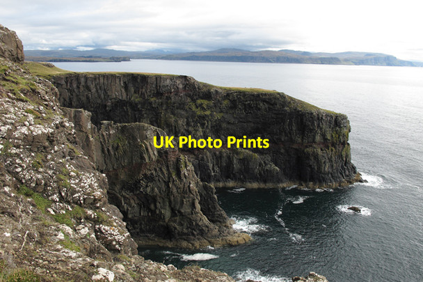 Photo 6"x4" Sea cliffs at Idrigill Point Inbhir a' Gharraidh c2010