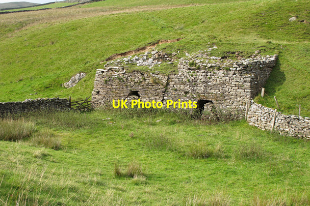 Photo 6"x4" Lime Kilns near Bullpot Farm Bullpot Fm c2010