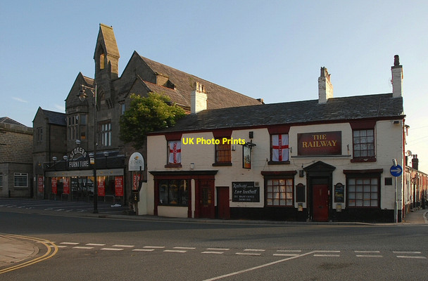 Photo 6"x4" The Railway Ormskirk c2010