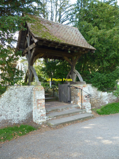 Photo 6"x4" Gate to St Mary Magdalen's church Sandringham c2010
