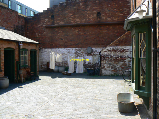 Photo 6"x4" Back yard, Court 15, Inge Street, Birmingham (12) Birmingham c2010