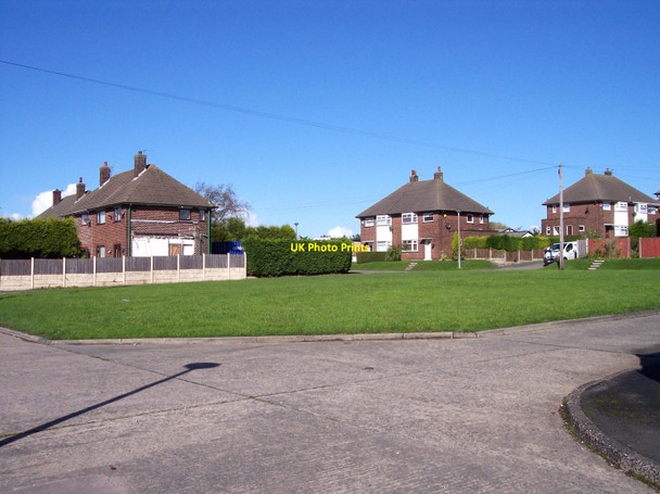 Photo 6"x4" The green square at Heyescroft Bickerstaffe c2010