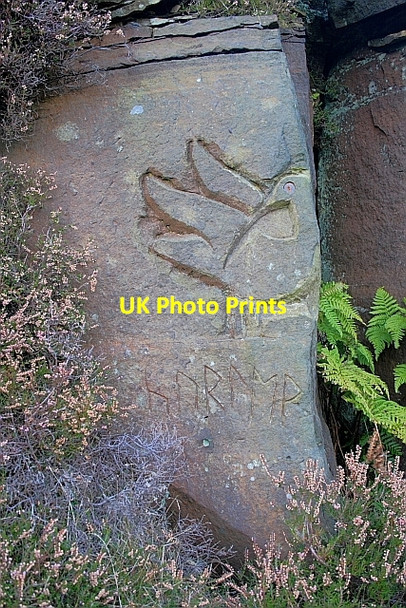 Photo 6"x4" Rock Carving Urra c2010