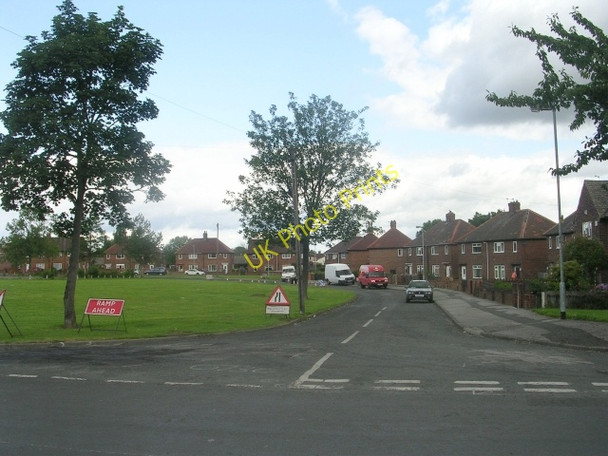 Photo 6"x4" Woodhouse Crescent - Queen Elizabeth Drive Normanton\/SE3822 c2009