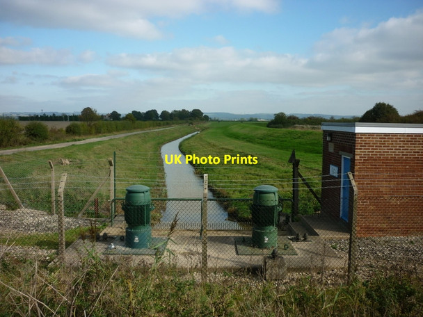 Photo 6"x4" A Drain flows into the Market Weighton Canal Broomfleet c2010