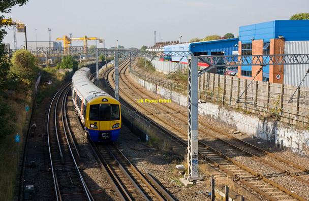 Photo 6"x4" Approaching Willesden Junction Acton\/TQ2080 c2010