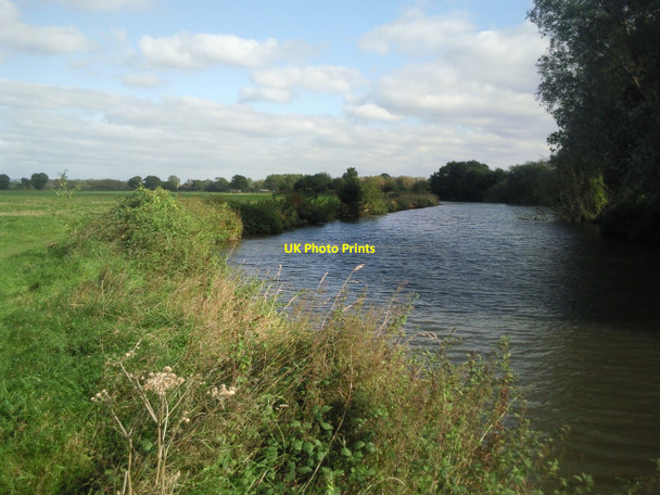 Photo 6"x4" River Medway near Golden Green Golden Green c2010