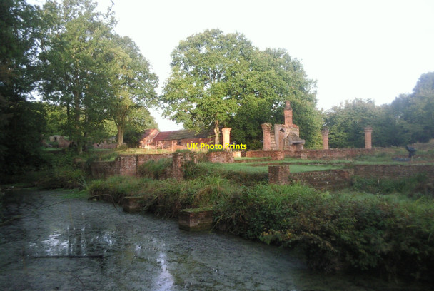 Photo 6"x4" The Moated Manor House at Scadbury Chislehurst c2010