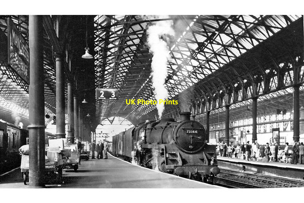 Photo 6"x4" Manchester Exchange Station, with train Manchester c1966