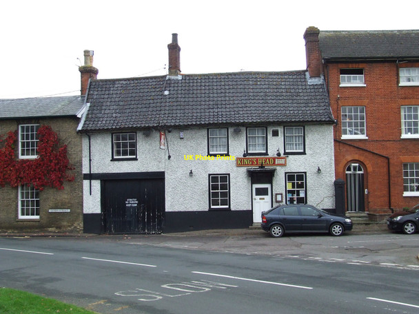 Photo 6"x4" The Kings Head New Buckenham c2010