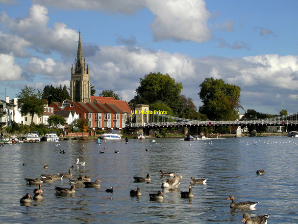 Photo 6"x4" Marlow riverside Marlow\/SU8586 c2010