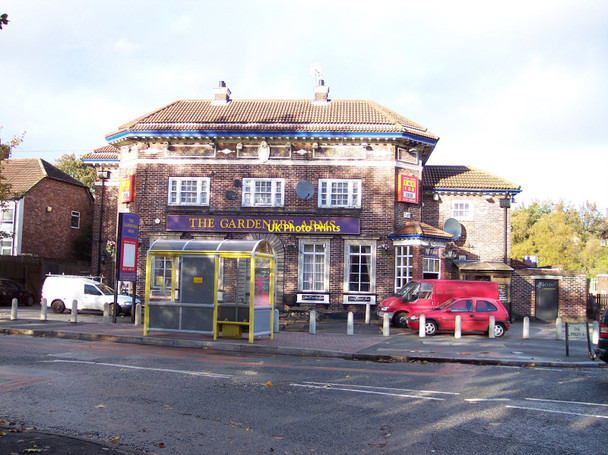 Photo 6"x4" The Gardeners Arms on Broadgreen Road Liverpool c2010