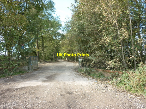 Photo 6"x4" A private road to Riplingham Quarry High Hunsley c2010