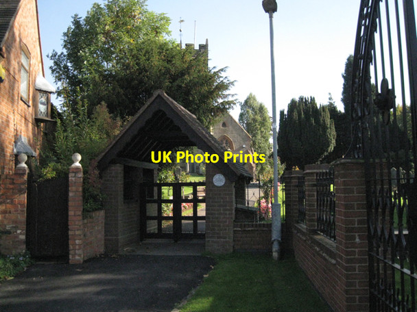 Photo 6"x4" Memorial lychgate, St Giles Road, Exhall CV7 Bedworth c2010