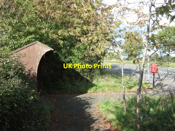 Photo 6"x4" Bus shelter by A49 Cleave c2010