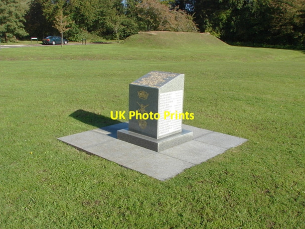 Photo 6"x4" Tilt Road green Cobham\/TQ1160 c2010