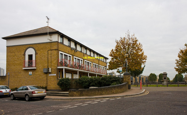 Photo 6"x4" Fountain Green Square Bermondsey c2010