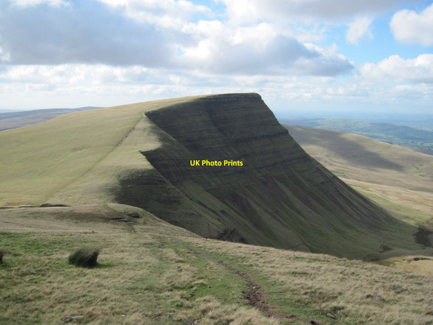 Photo 6"x4" Picws Du from the east Bannau Sir Gaer c2010