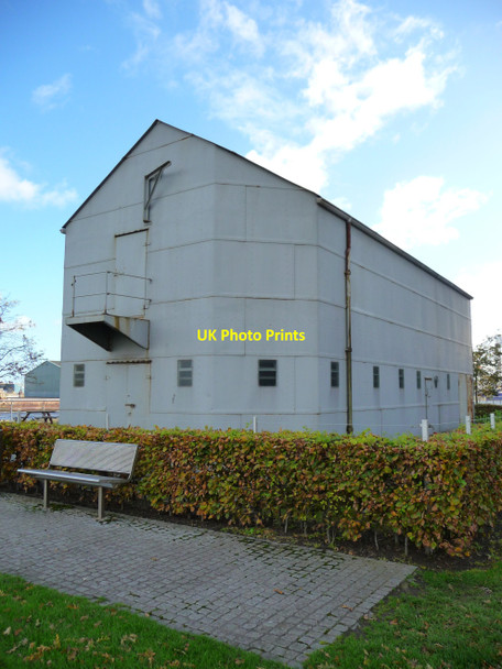 Photo 6"x4" Paint Shed Newhaven\/NT2577 c2010