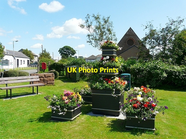 Photo 6"x4" A colourful garden, Gretna Green Springfield\/NY3268 c2010