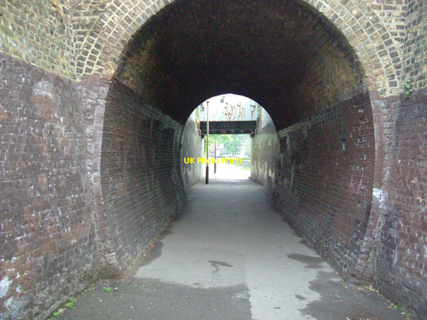 Photo 6"x4" Hardwicke Road, W4 Chiswick c2008