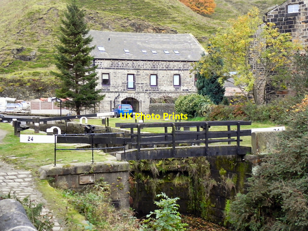 Photo 6"x4" Gauxholme Highest Lock, Rochdale Canal Todmorden c2010