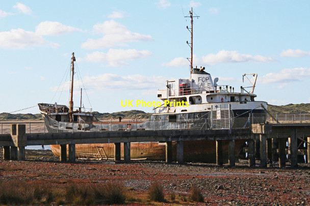 Photo 6"x4" East Yelland Power Station Jetty Lower Yelland c2010