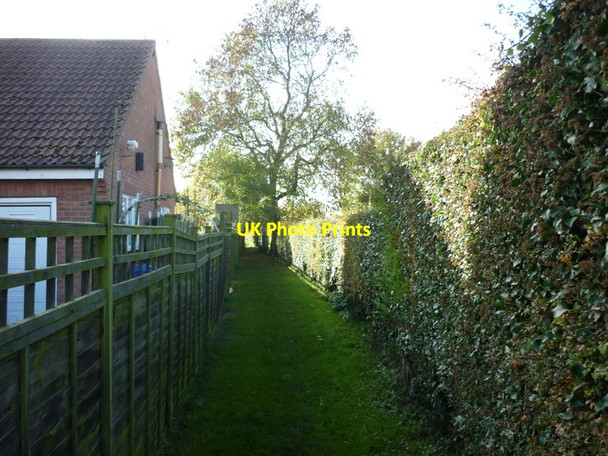 Photo 6"x4" The path to Cranswick Hutton\/TA0253 c2010
