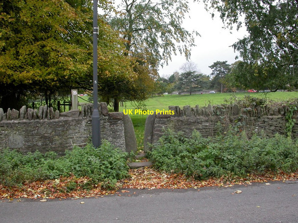 Photo 6"x4" Frenchay, squeeze stile Downend\/ST6477 c2010