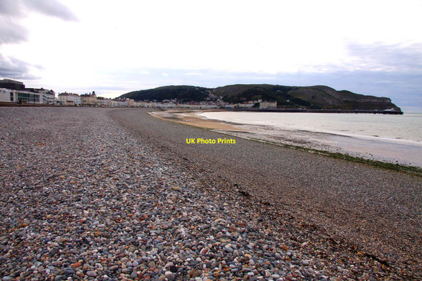 Photo 6"x4" Pebble beach sweeps round Llandudno Bay Llandudno c2010