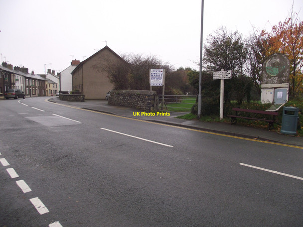 Photo 6"x4" Road Junction Tywyn\/SH5800 c2010