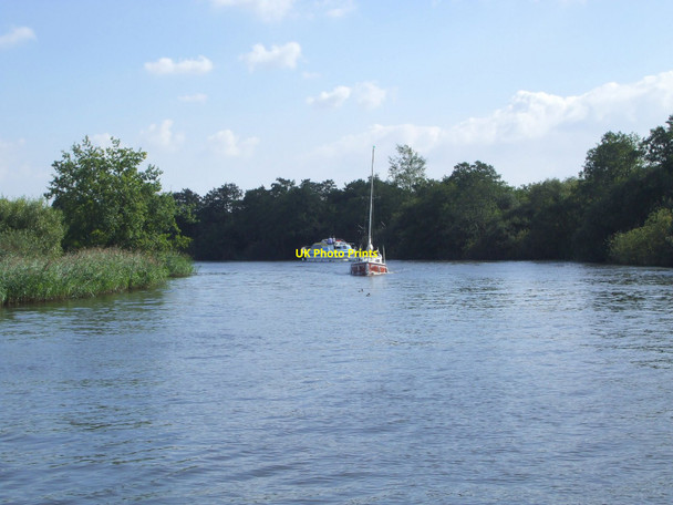 Photo 6"x4" Boats on the River Broad near Horning Ranworth c2008