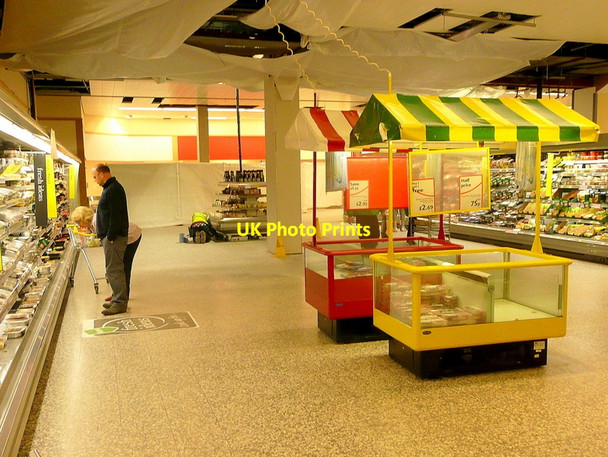 Photo 6"x4" Inside your new-look Morrison's Ross-on-Wye c2010