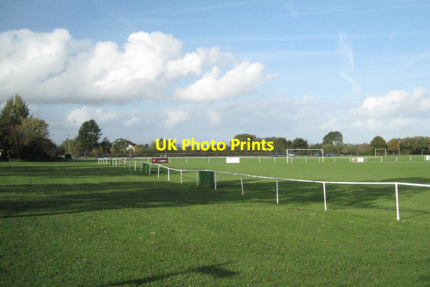 Photo 6"x4" Mundy playing fields, Thornbury Thornbury\/ST6490 c2010