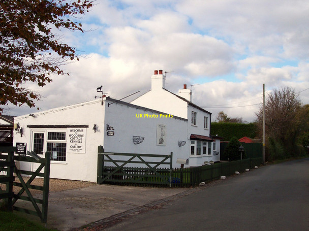 Photo 6"x4" Woodbine Cottage on Butcher's Lane Maghull c2010
