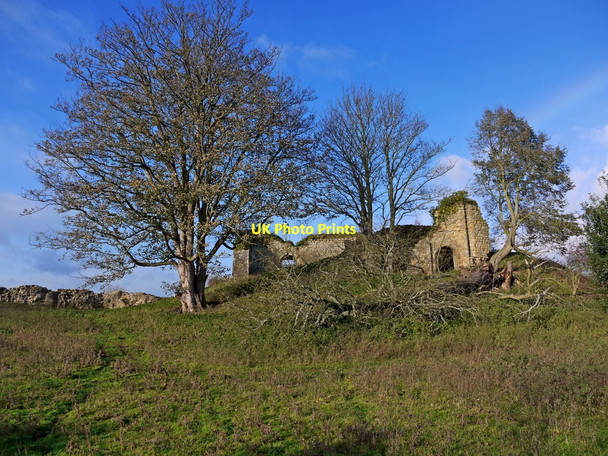 Photo 6"x4" Mitford Castle, remains of Inner Ward & Keep Mitford c2010