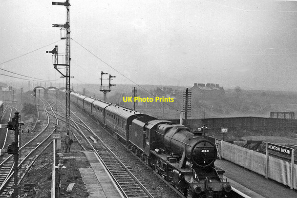 Photo 6"x4" Westbound empty stock train at Newton Heath Failsworth c1962