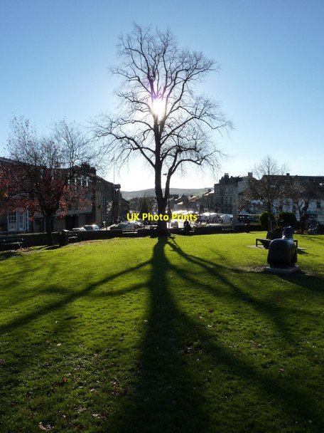 Photo 6"x4" Late autumn sunshine , Skipton Skipton c2010