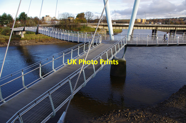 Photo 6"x4" Millennium Bridge Lancaster c2010