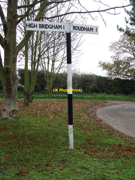 Photo 6"x4" Road Sign Bridgham c2010