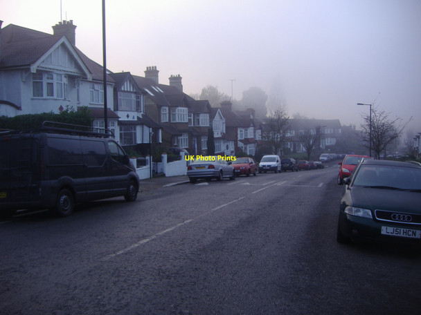 Photo 6"x4" Alexandra Park Road Wood Green\/TQ3090 c2010