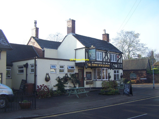 Photo 6"x4" The Three Horseshoes, Barton-Under-Needwood Barton Green c2010