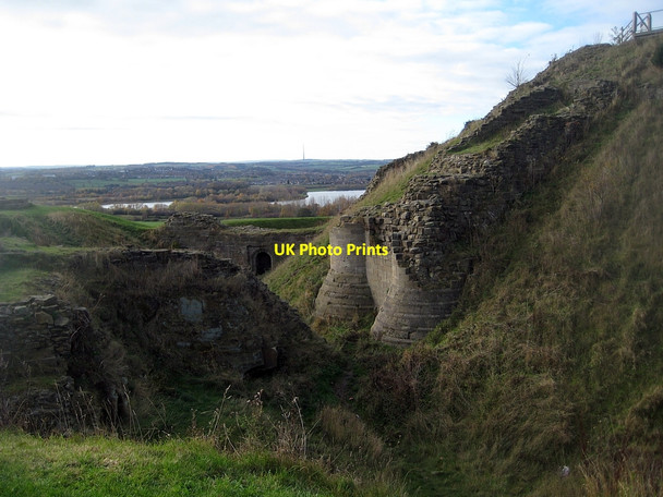 Photo 6"x4" Sandal Castle (6) Wakefield\/SE3320 c2010