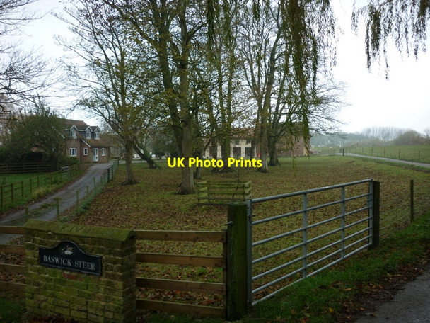 Photo 6"x4" Baswick Steer Farm Burshill c2010