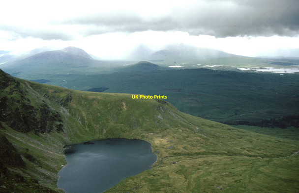 Photo 6"x4" The grassy hollow holding Coire an Lochain Beinn a Chreachain c1993
