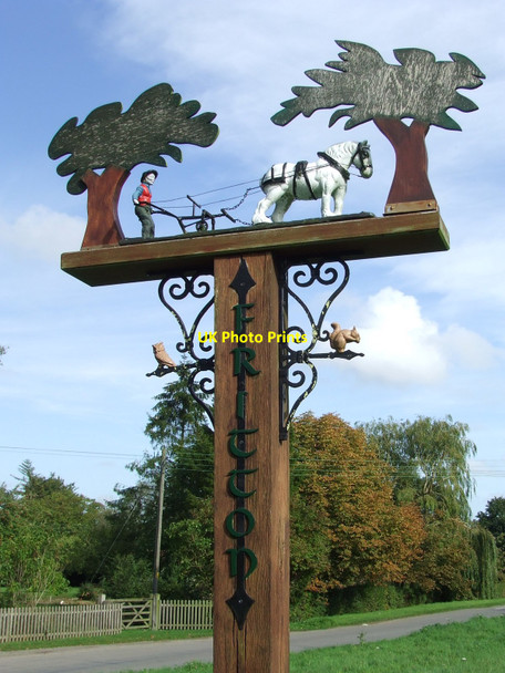 Photo 6"x4" Fritton Village Sign Fritton\/TM2292 c2010