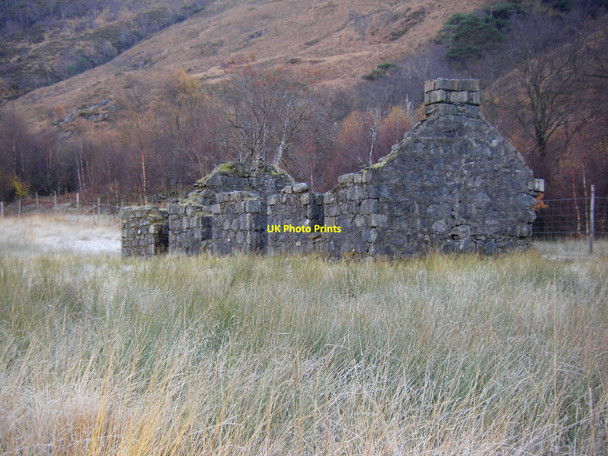 Photo 6"x4" Tigh Ghlinnegabhar, Glen Gour Tigh Ghlinnegabhar c2010